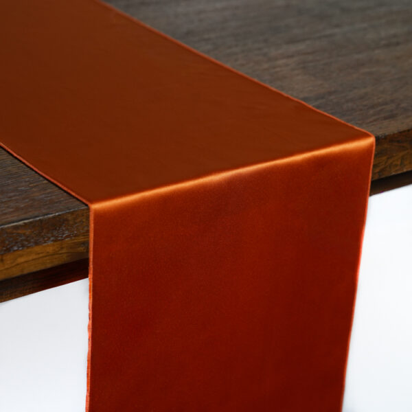 Pumpkin Lamour Table Runner