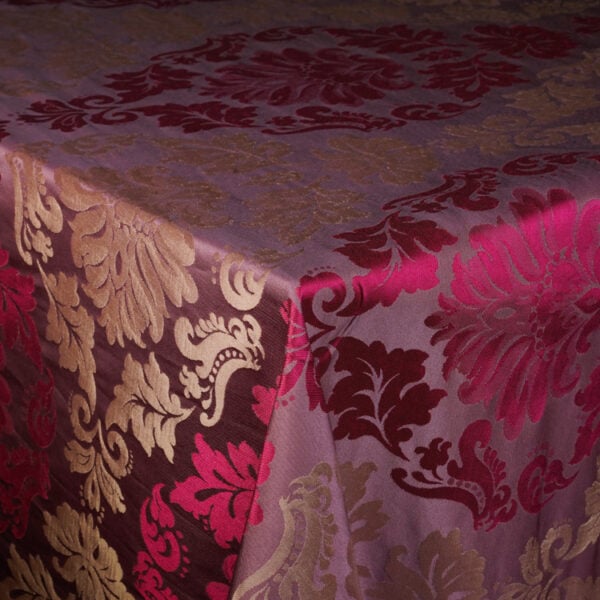 Skinny Party Rasberry Tablecloth - 3107
